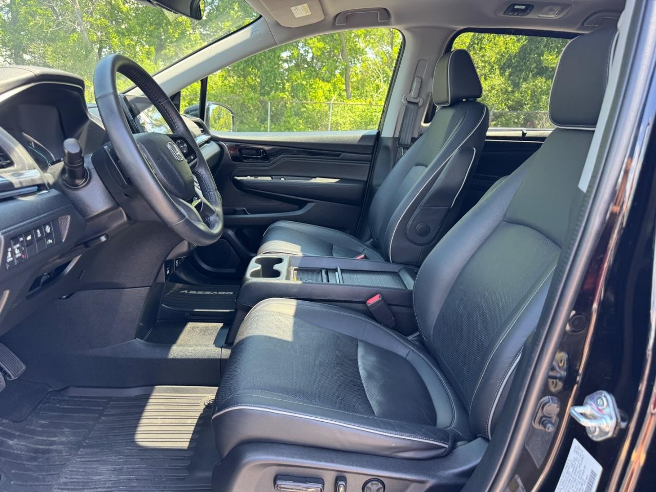 Honda Odyssey Vehicle Full-screen Gallery Image 20