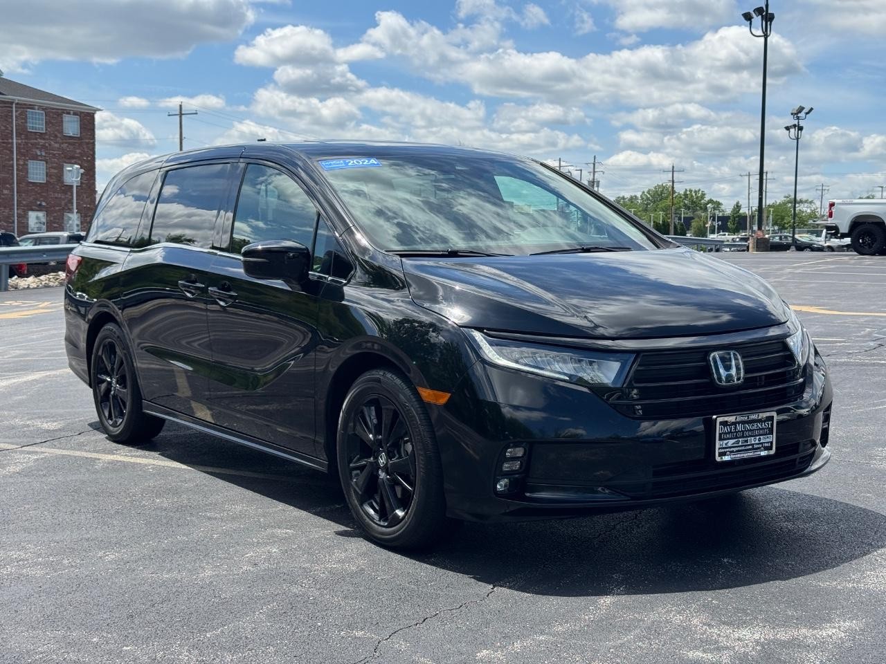 Honda Odyssey Vehicle Full-screen Gallery Image 02