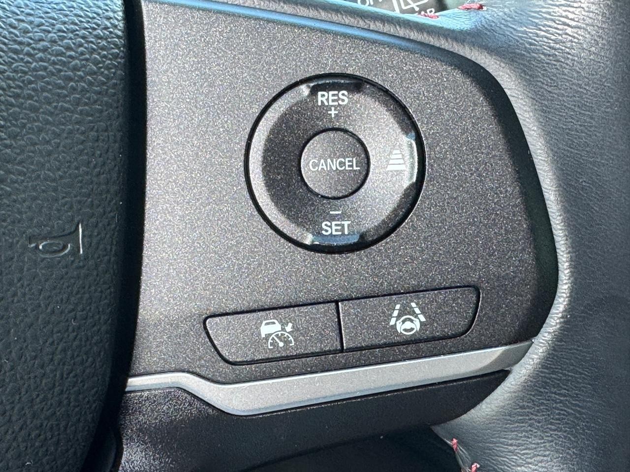 Honda Odyssey Vehicle Full-screen Gallery Image 22