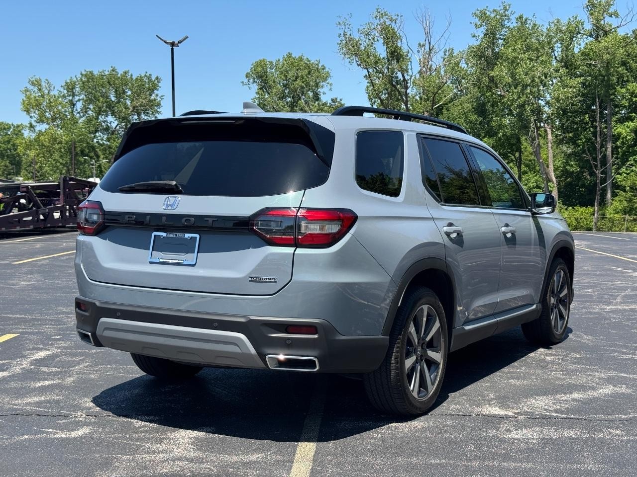 Honda Pilot Vehicle Full-screen Gallery Image 04