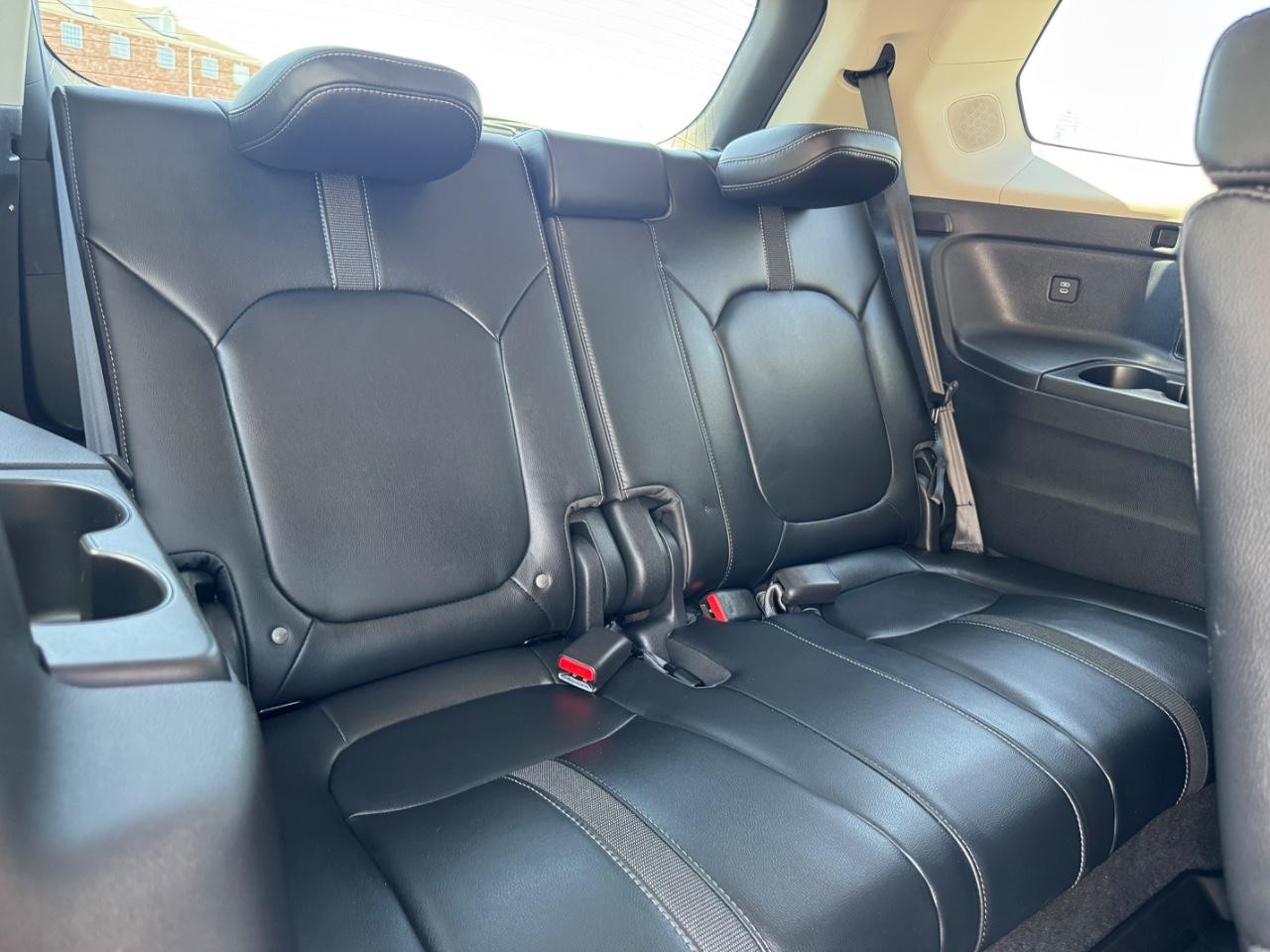 Honda Pilot Vehicle Full-screen Gallery Image 12