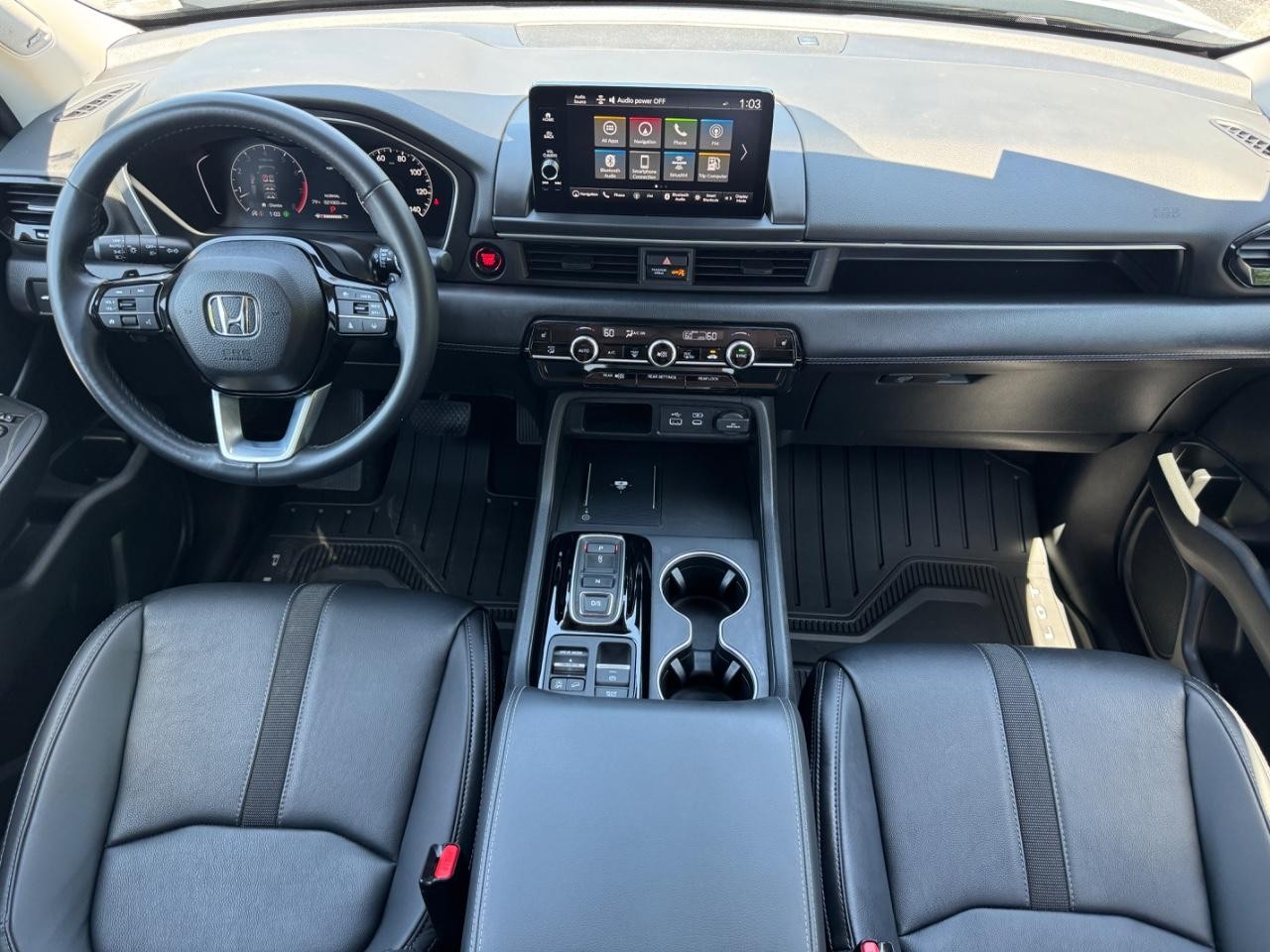Honda Pilot Vehicle Full-screen Gallery Image 13