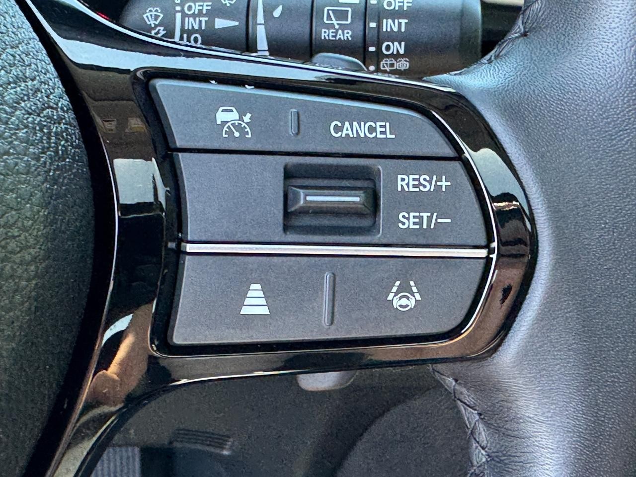 Honda Pilot Vehicle Full-screen Gallery Image 24