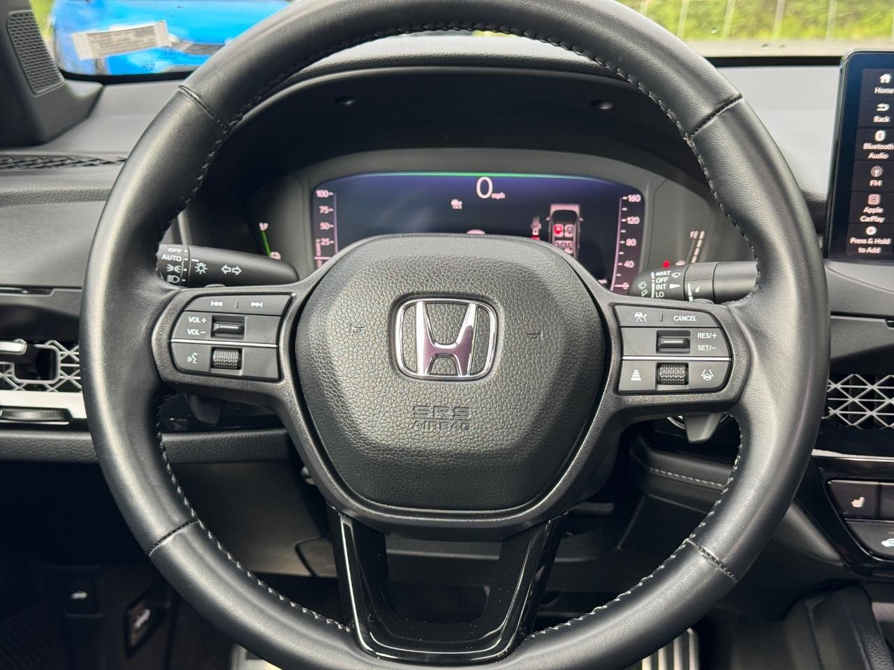 Honda Accord Hybrid Vehicle Full-screen Gallery Image 13