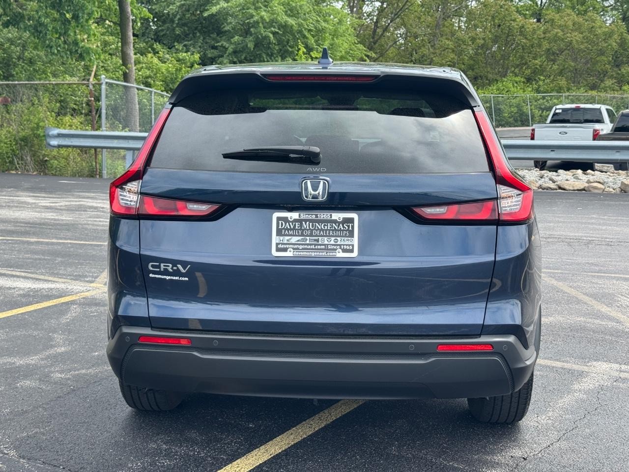 Honda CR-V Vehicle Full-screen Gallery Image 06