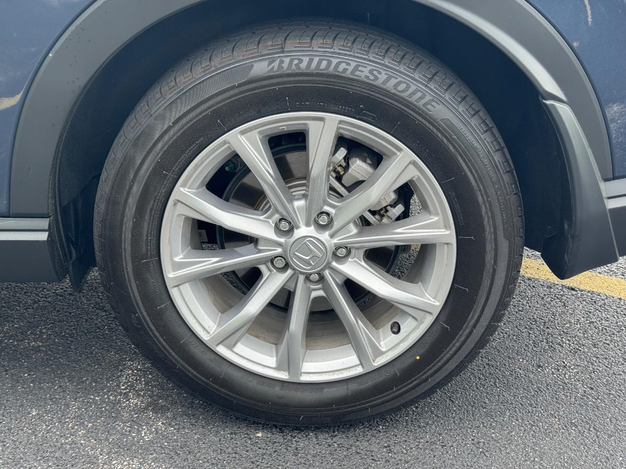 Honda CR-V Vehicle Full-screen Gallery Image 08