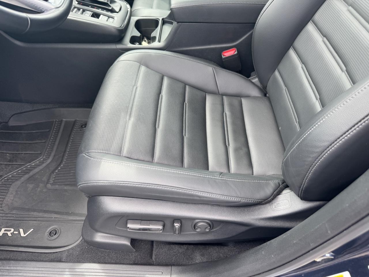 Honda CR-V Vehicle Full-screen Gallery Image 20