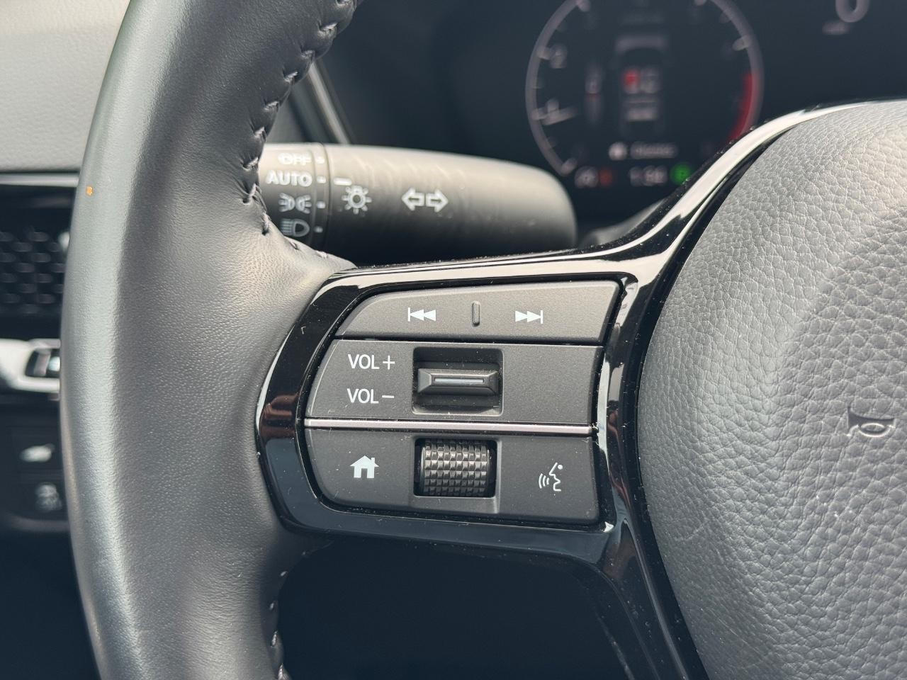 Honda CR-V Vehicle Full-screen Gallery Image 22