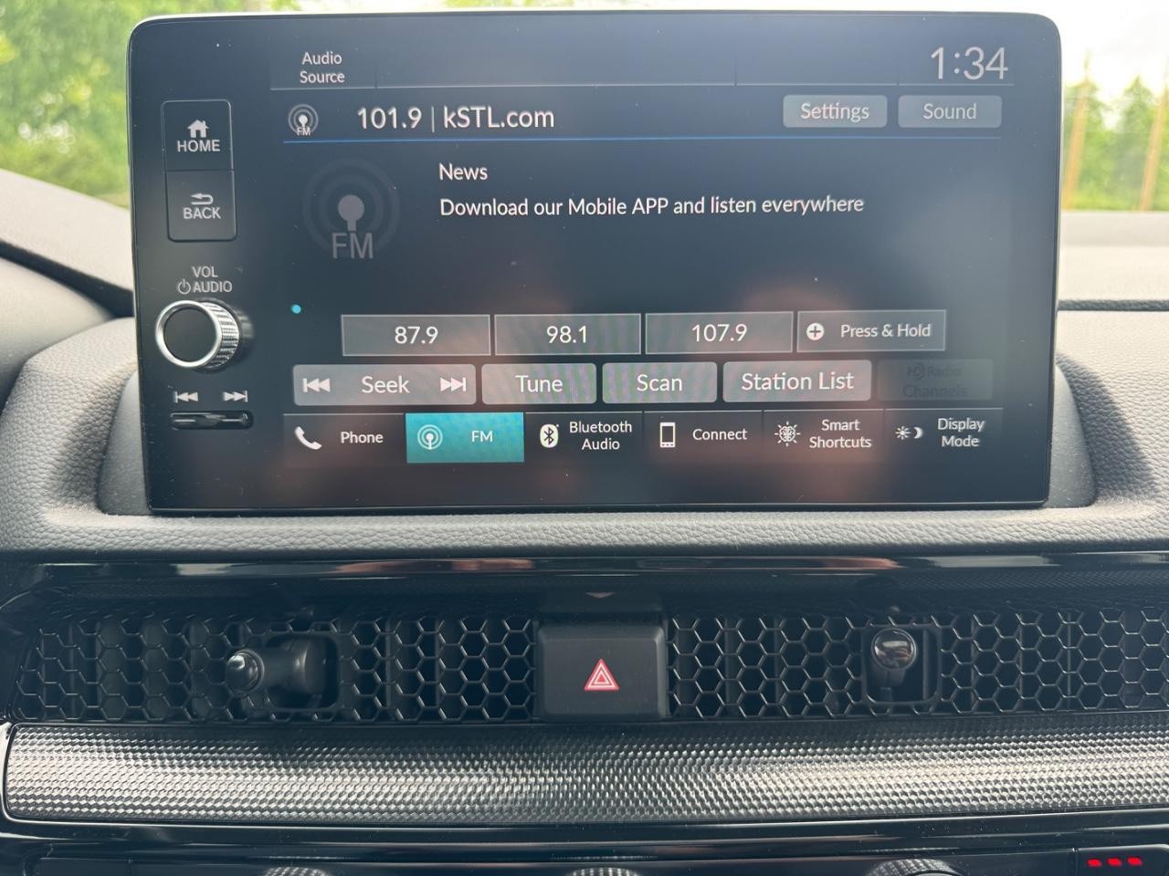 Honda CR-V Vehicle Full-screen Gallery Image 25