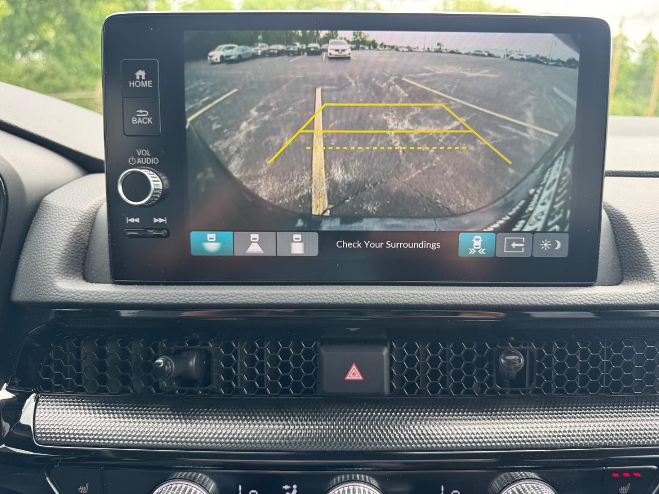 Honda CR-V Vehicle Full-screen Gallery Image 26