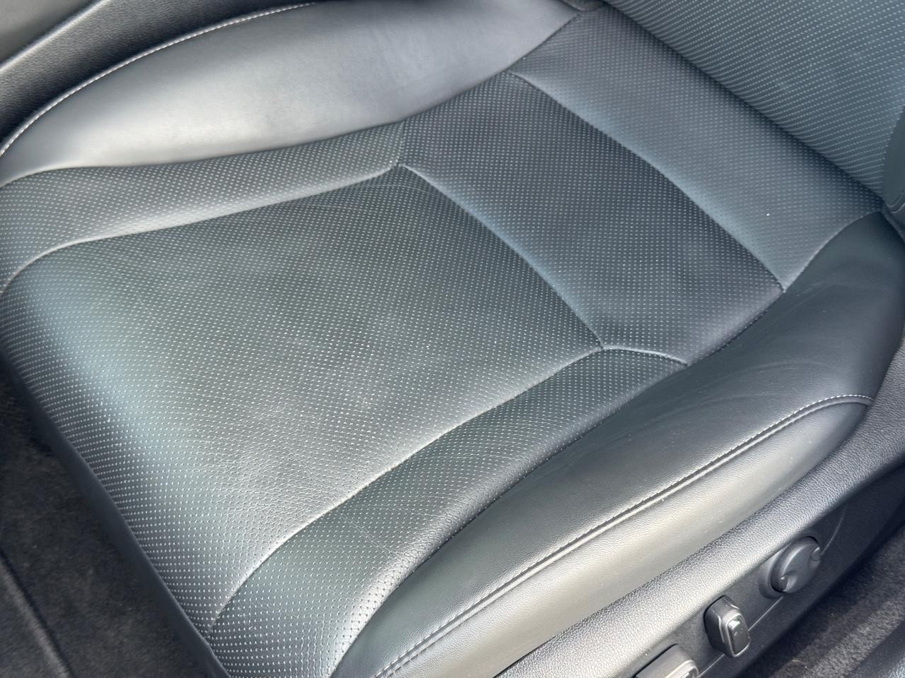 Honda Accord Hybrid Vehicle Full-screen Gallery Image 27