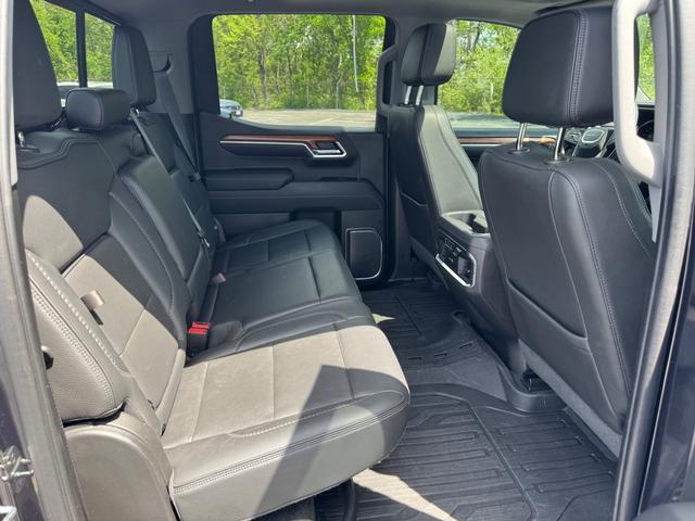 GMC Sierra 1500 Vehicle Full-screen Gallery Image 13