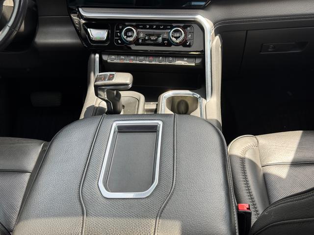 GMC Sierra 1500 Vehicle Full-screen Gallery Image 15