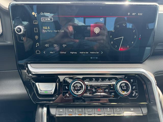 GMC Sierra 1500 Vehicle Full-screen Gallery Image 28