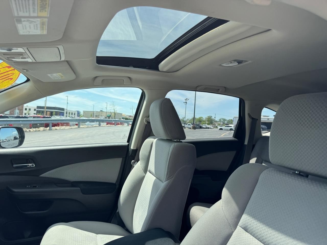 Honda CR-V Vehicle Full-screen Gallery Image 21