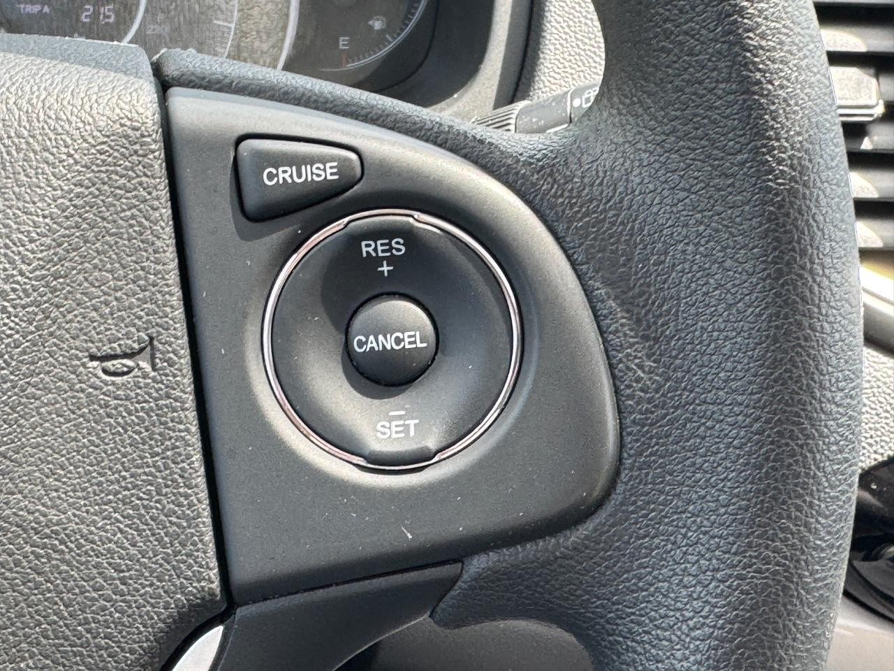 Honda CR-V Vehicle Full-screen Gallery Image 26