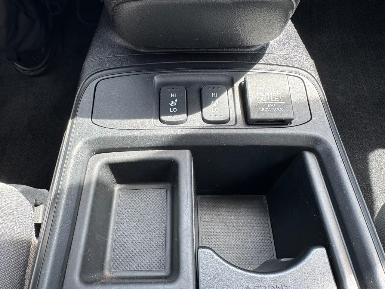 Honda CR-V Vehicle Full-screen Gallery Image 27