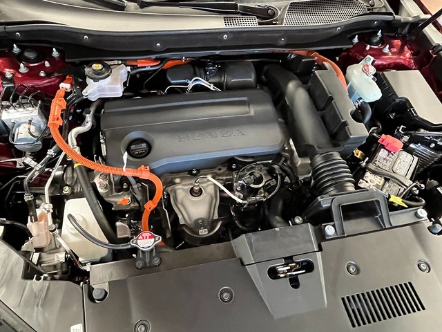 Honda CR-V Hybrid Vehicle Full-screen Gallery Image 13