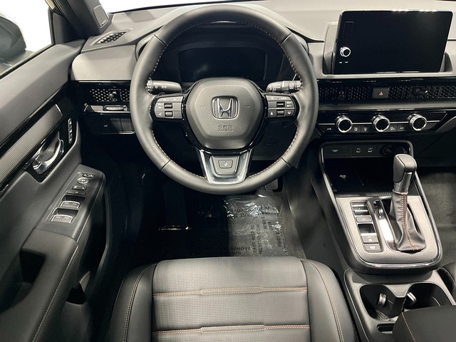 Honda CR-V Hybrid Vehicle Full-screen Gallery Image 18