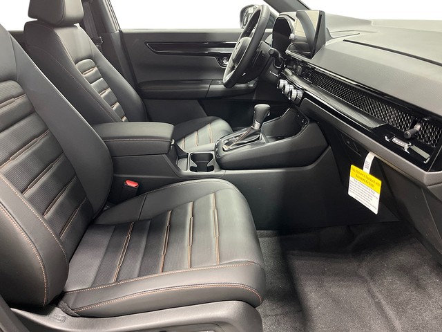 Honda CR-V Hybrid Vehicle Full-screen Gallery Image 30