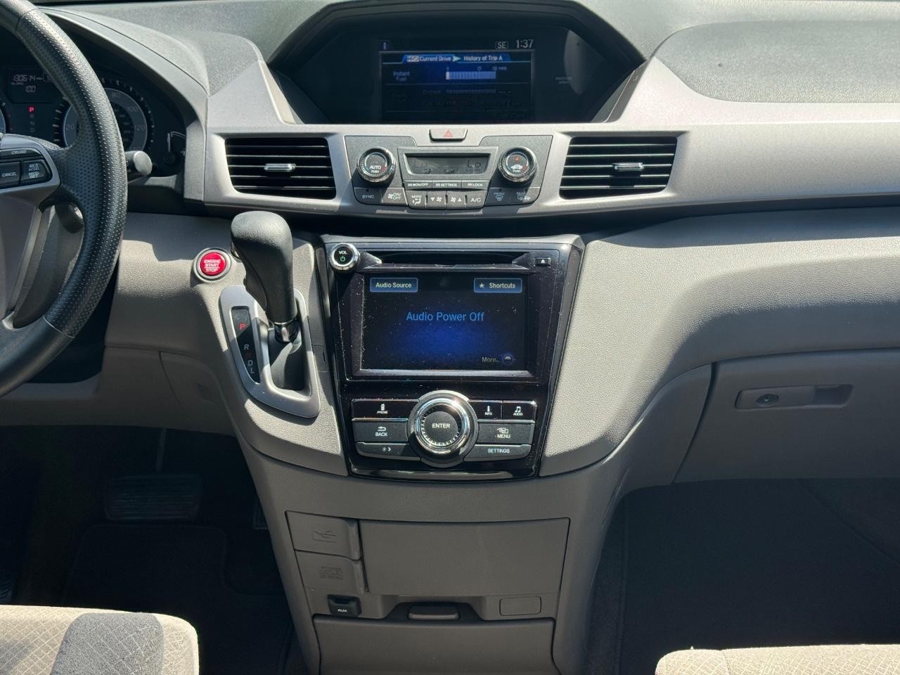 Honda Odyssey Vehicle Full-screen Gallery Image 13