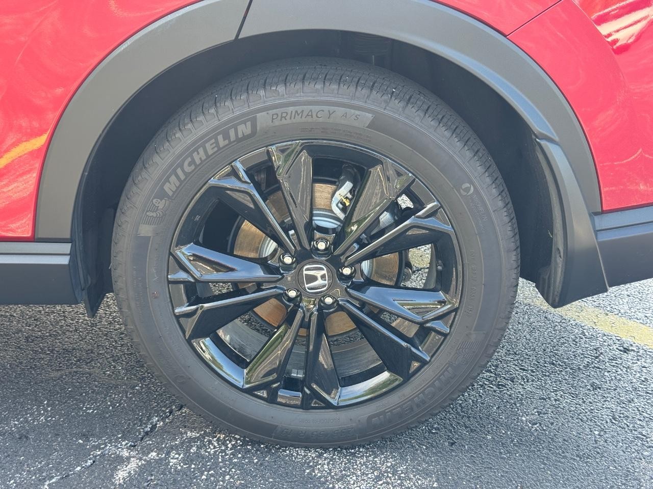 Honda CR-V Hybrid Vehicle Full-screen Gallery Image 06