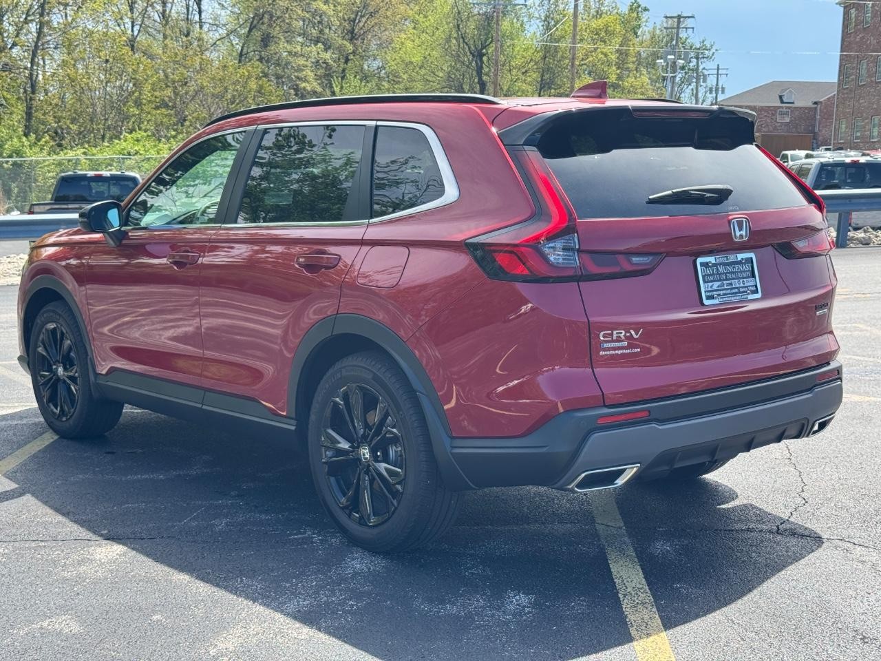 Honda CR-V Hybrid Vehicle Full-screen Gallery Image 07