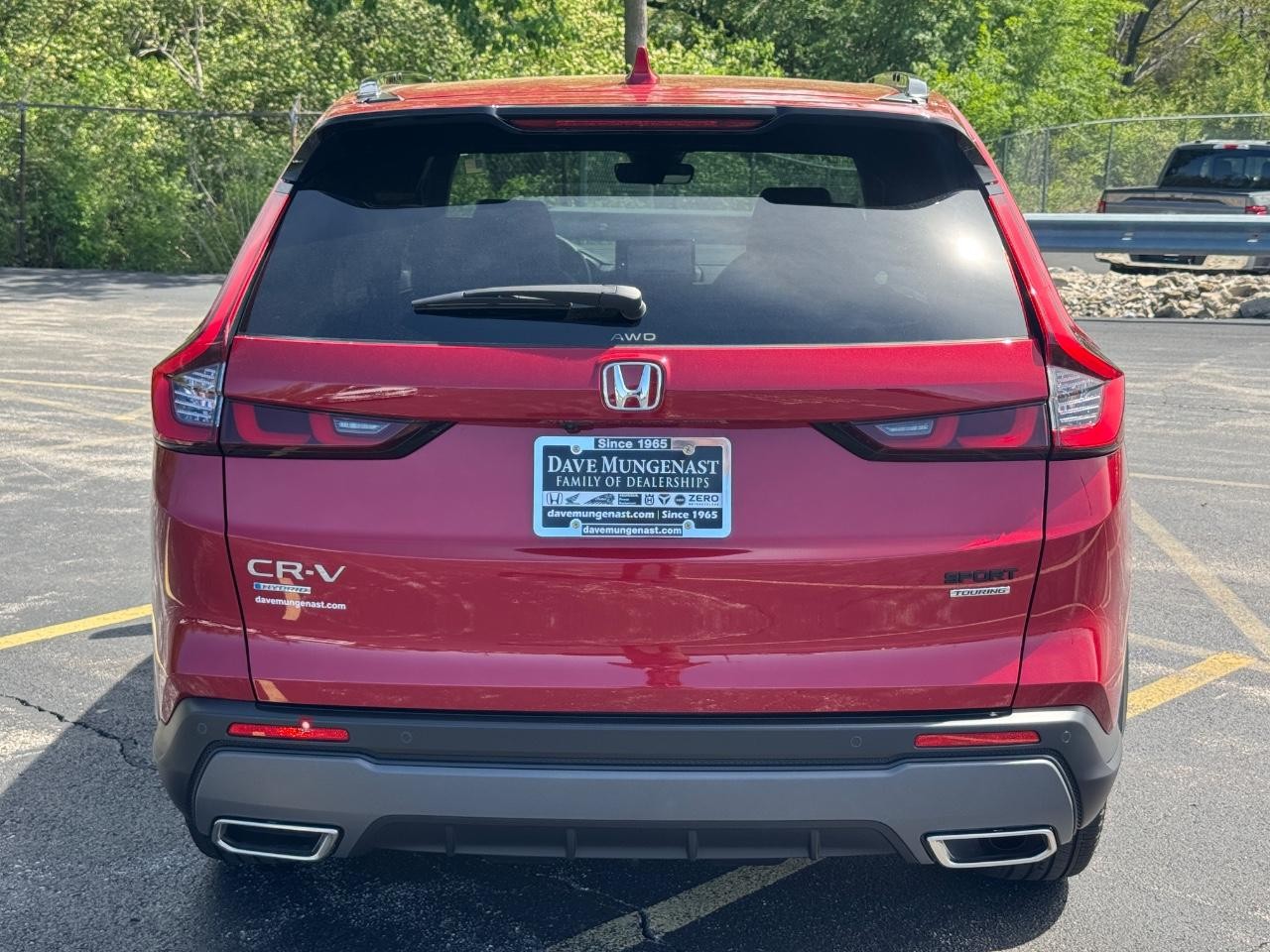 Honda CR-V Hybrid Vehicle Full-screen Gallery Image 08