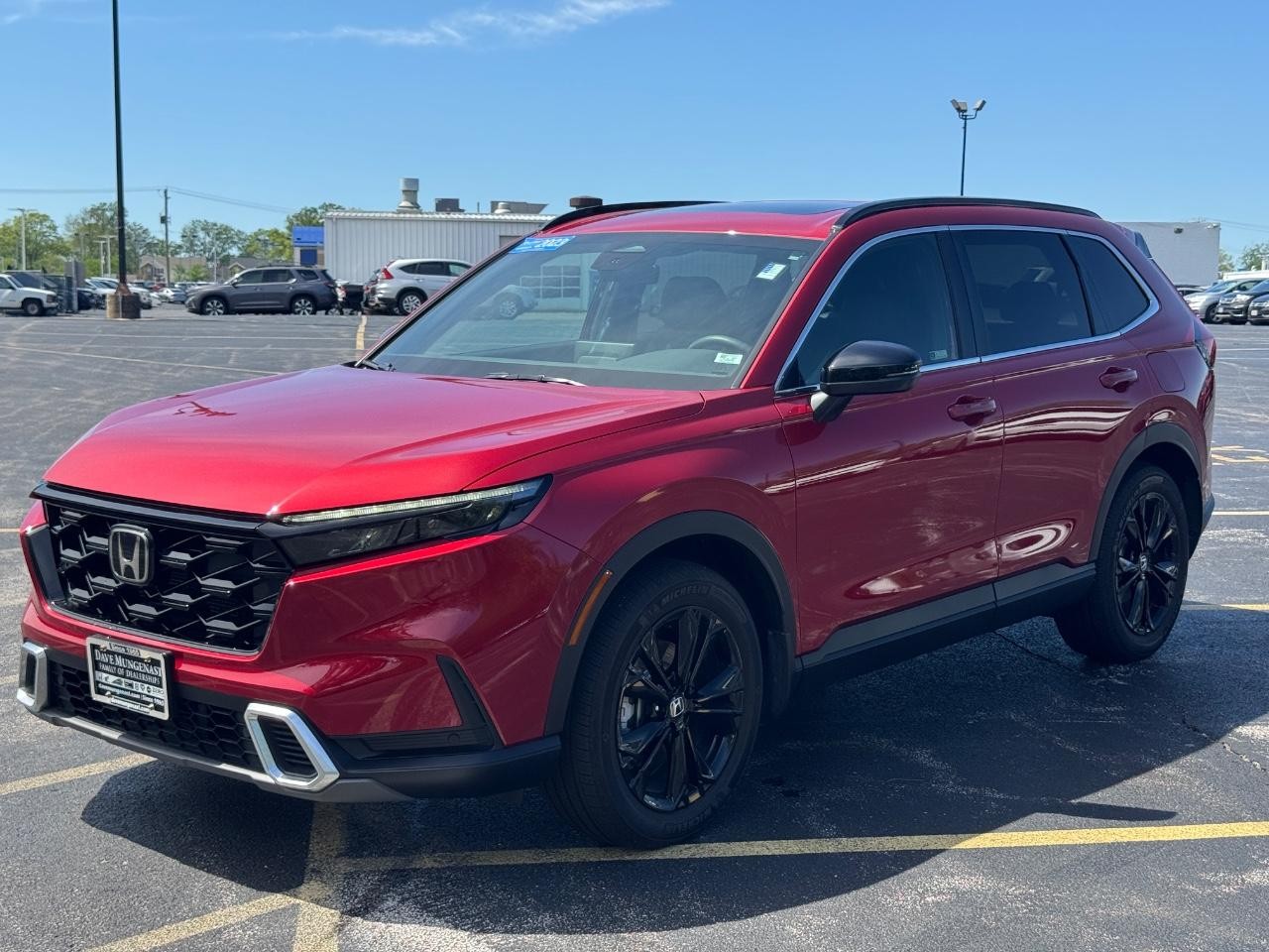 Honda CR-V Hybrid Vehicle Full-screen Gallery Image 11