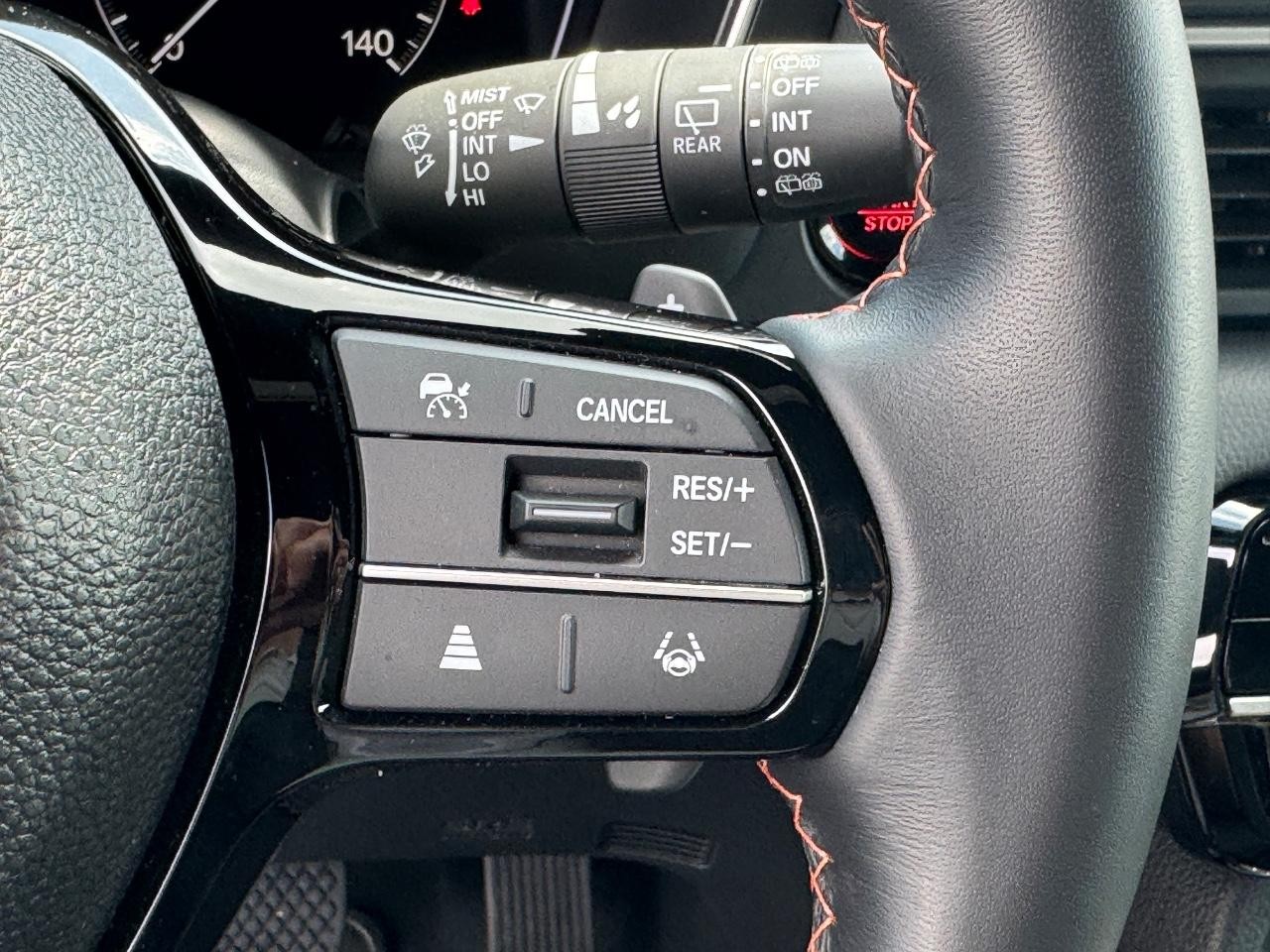 Honda Pilot Vehicle Full-screen Gallery Image 22