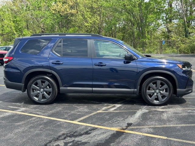 Honda Pilot Vehicle Full-screen Gallery Image 03