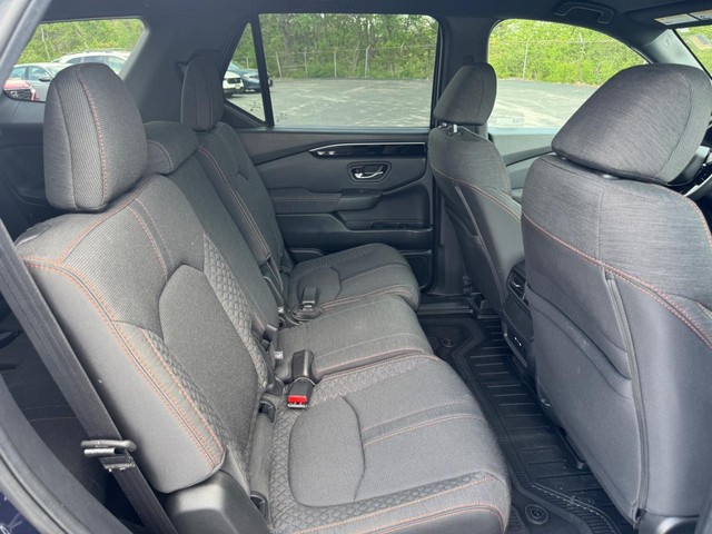 Honda Pilot Vehicle Full-screen Gallery Image 11