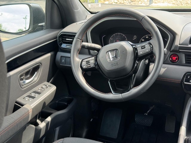 Honda Pilot Vehicle Full-screen Gallery Image 14