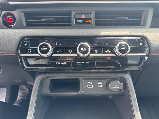 Honda Pilot Vehicle Full-screen Gallery Image 27