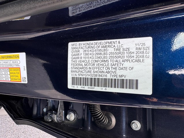 Honda Pilot Vehicle Full-screen Gallery Image 30