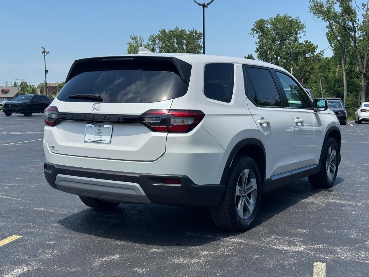 Honda Pilot Vehicle Full-screen Gallery Image 04