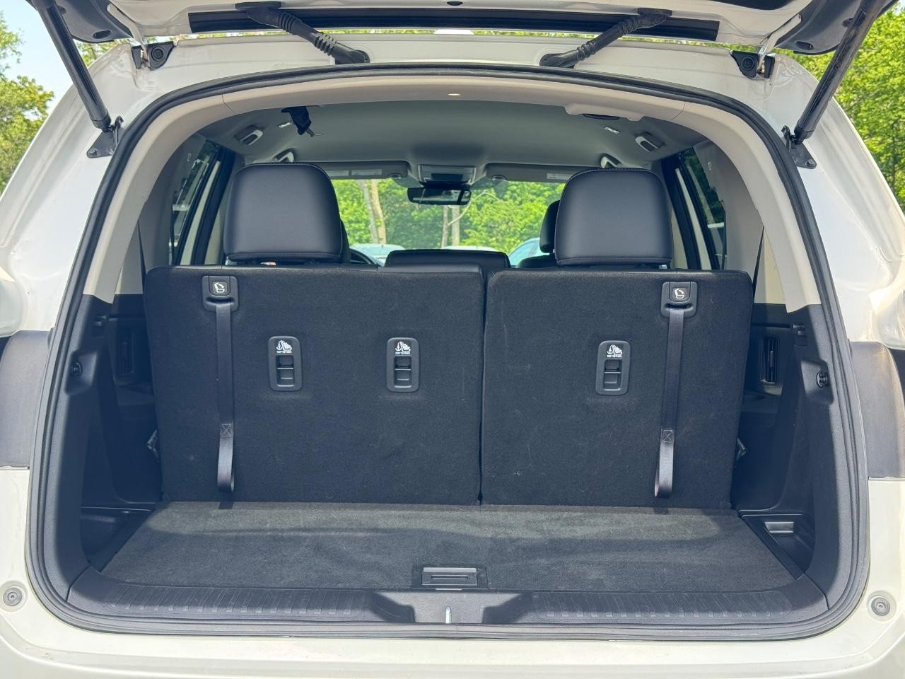 Honda Pilot Vehicle Full-screen Gallery Image 05