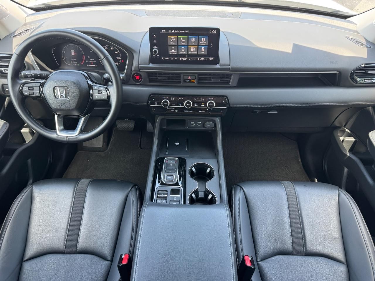 Honda Pilot Vehicle Full-screen Gallery Image 13