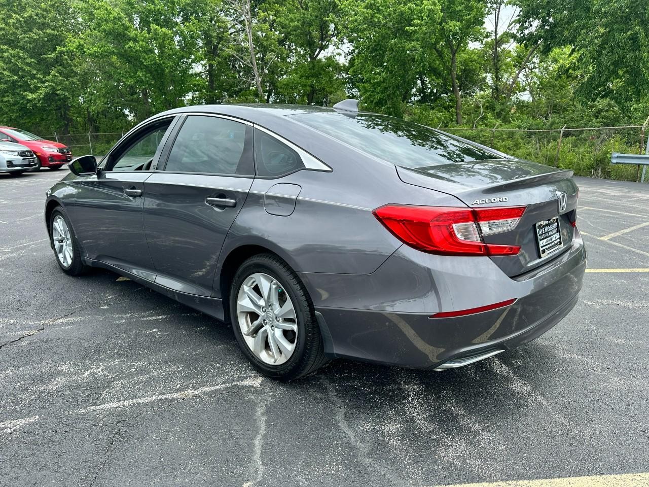 Honda Accord Sedan Vehicle Full-screen Gallery Image 06