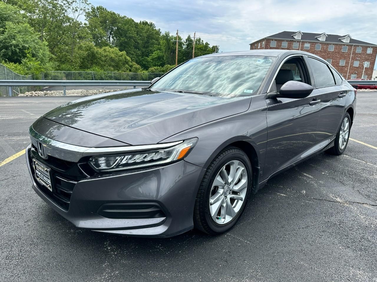 Honda Accord Sedan Vehicle Full-screen Gallery Image 08
