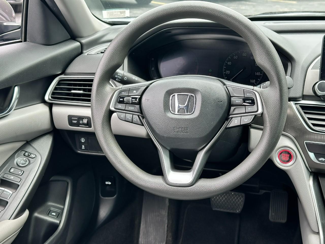 Honda Accord Sedan Vehicle Full-screen Gallery Image 12