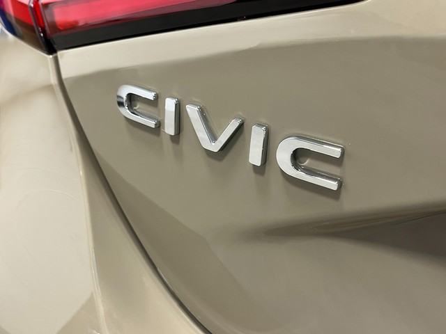 Honda Civic Hatchback Vehicle Full-screen Gallery Image 07