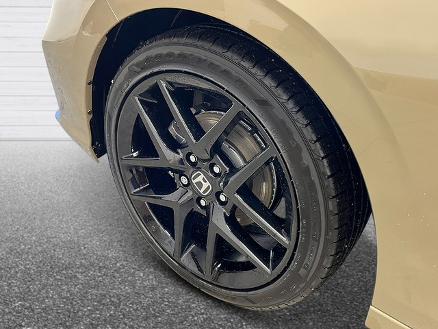 Honda Civic Hatchback Vehicle Full-screen Gallery Image 12