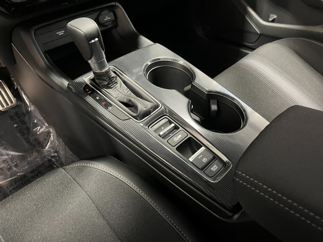 Honda Civic Hatchback Vehicle Full-screen Gallery Image 16