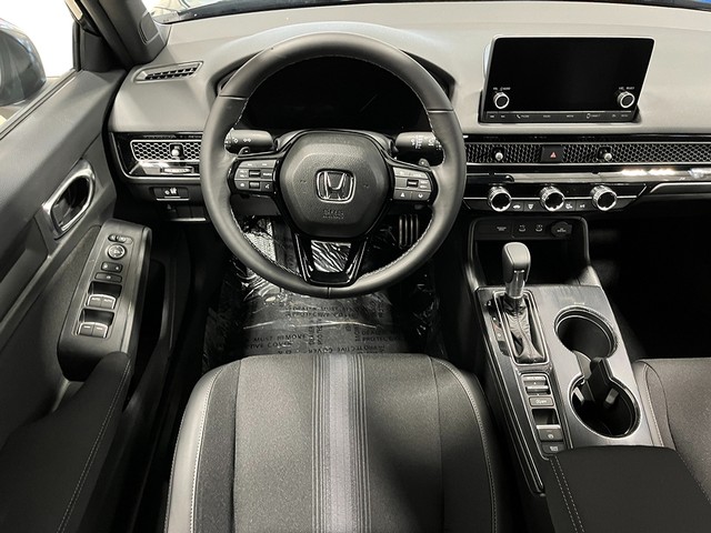 Honda Civic Hatchback Vehicle Full-screen Gallery Image 18