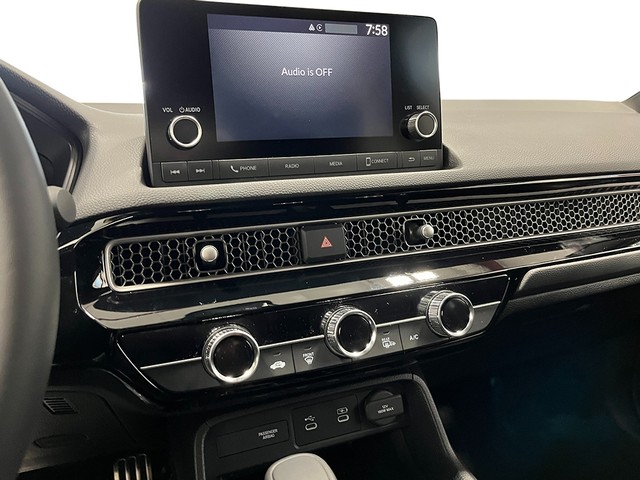 Honda Civic Hatchback Vehicle Full-screen Gallery Image 21
