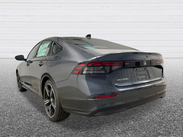 Honda Accord Sedan Vehicle Full-screen Gallery Image 04