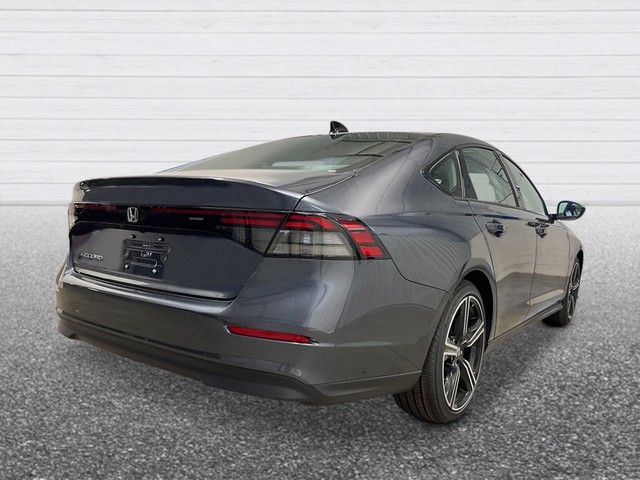 Honda Accord Sedan Vehicle Full-screen Gallery Image 06