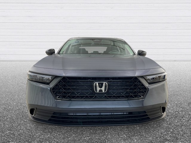 Honda Accord Sedan Vehicle Full-screen Gallery Image 10