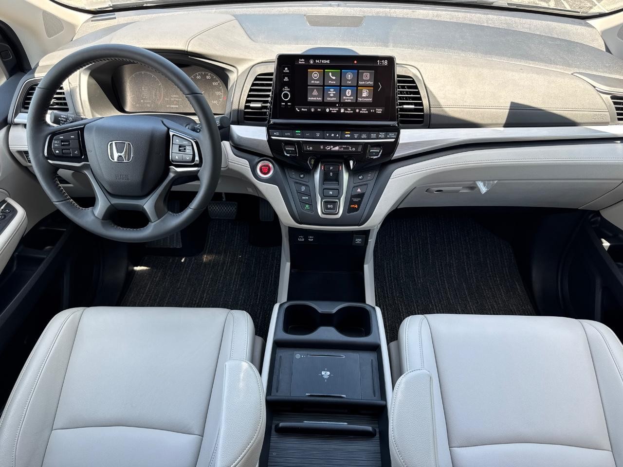 Honda Odyssey Vehicle Full-screen Gallery Image 13
